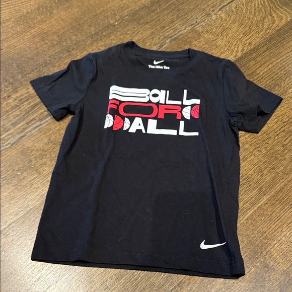 Nike Other - Nike Short Sleeve Tee Shirt